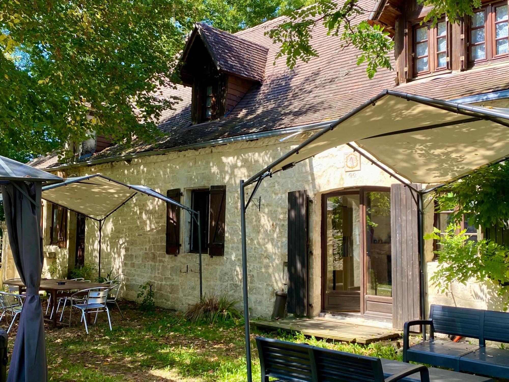 Bed and Breakfast Domaine Valenquercy Cazillac Exteriér fotografie